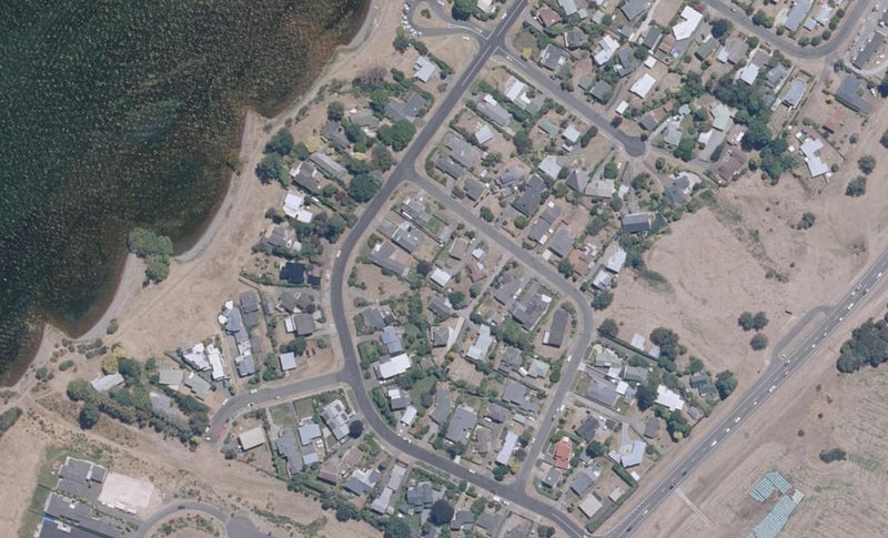 2/5 Aubrey Crescent, Rainbow Point, Taupo - Carousel 1