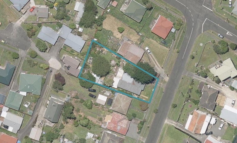 39 Tanguru Street, Whanganui East, Whanganui - Carousel 1