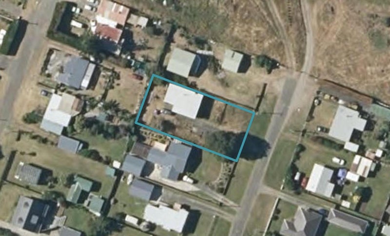 12 Taylor Street, Foxton Beach, Foxton - Carousel 1