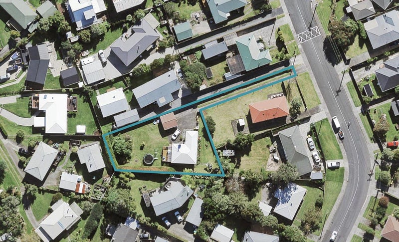 28A Tramway Road, Beach Haven, Auckland - Carousel 1