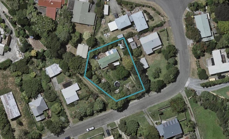 4 Toroa Road, Otaihanga, Paraparaumu - Carousel 1