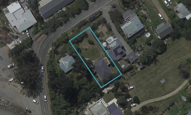 424 Marine Drive, Charteris Bay, Governors Bay - Carousel 1