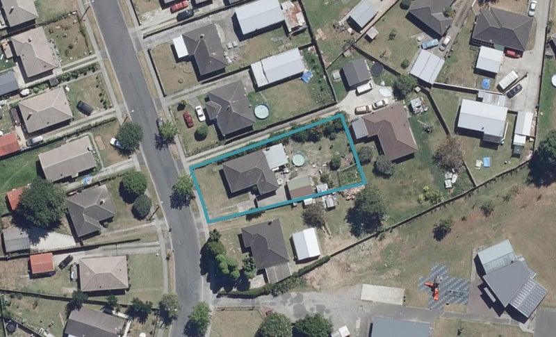 38 Tennyson Road, Enderley, Hamilton - Carousel 1