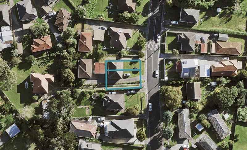 14 Playfair Road, Mount Roskill, Auckland - Carousel 1