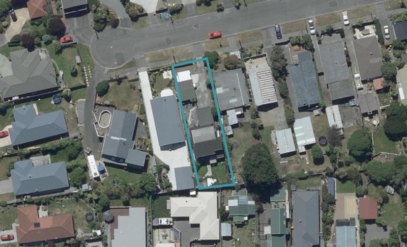 34 Larnach Street, Waimairi Beach, Christchurch - Carousel 1