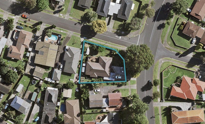 9 Beaumaris Way, Conifer Grove, Takanini - Carousel 1