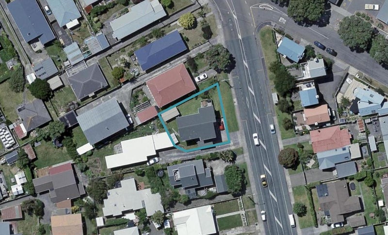 1/95A Ira Street, Miramar, Wellington - Carousel 1