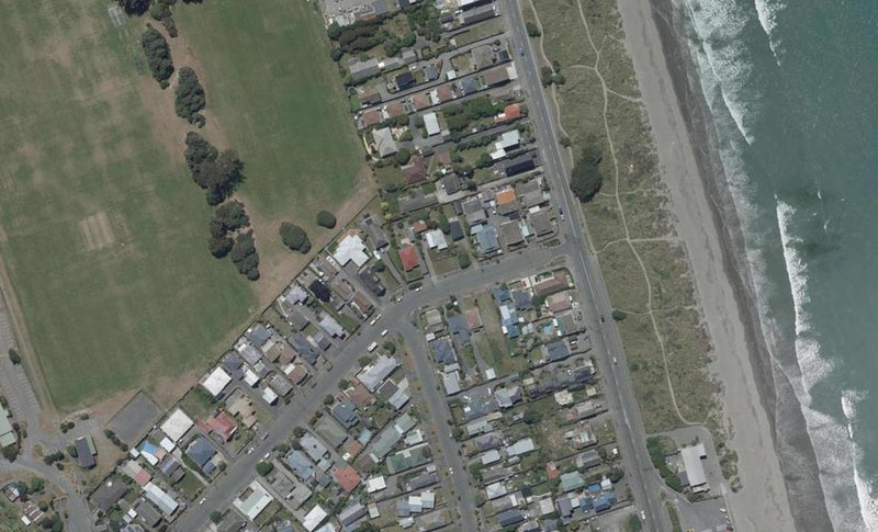 1/14 Lonsdale Street, New Brighton, Christchurch - Carousel 1