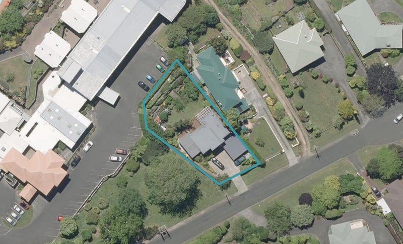 1 Hillside Terrace, Saint Johns Hill, Whanganui - Carousel 1