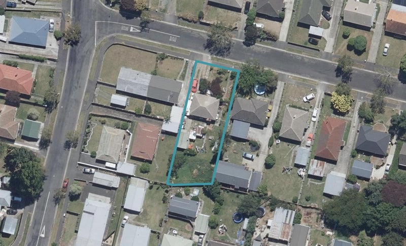 4 Slim Street, Bader, Hamilton - Carousel 1