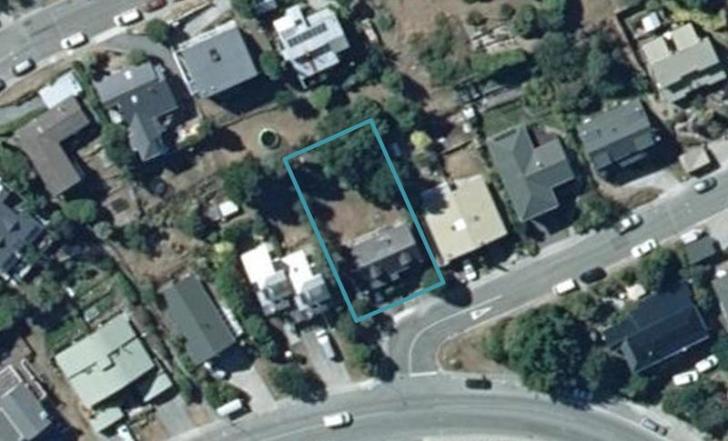 1 Cameron Place, Fernhill, Queenstown - Carousel 1