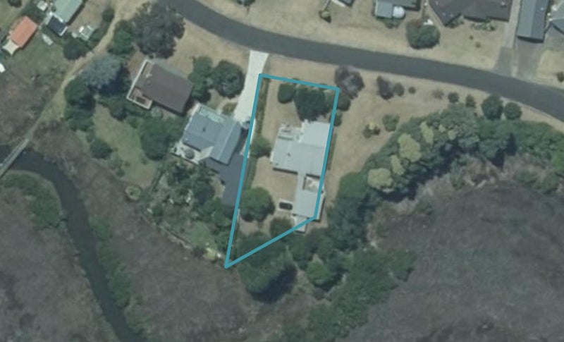 30 Riverview Road, Cooks Beach, Whitianga - Carousel 1