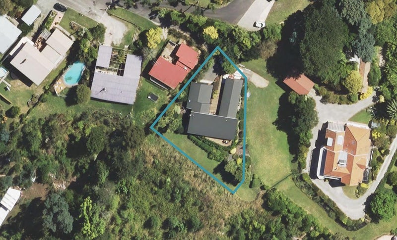 17 Belgium Terrace, Mangapapa, Gisborne - Carousel 1