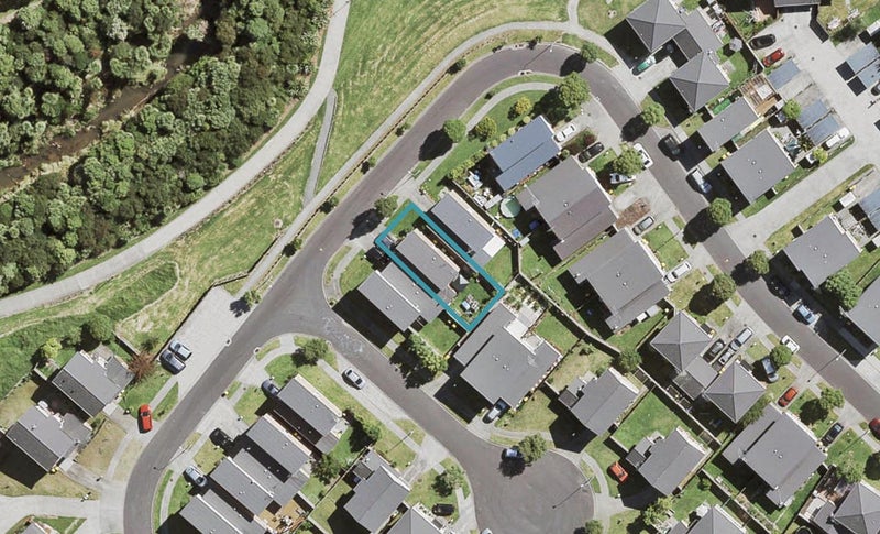 45 Brashier Circle, Sunnyvale, Auckland - Carousel 1