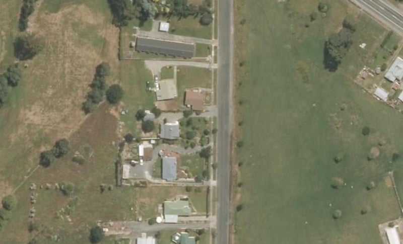 15 Side Street, Clinton - Carousel 1