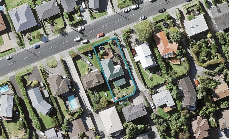 117 Sandspit Road, Shelly Park, Auckland - Carousel 1