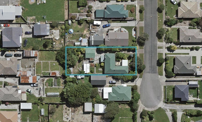25 York Street, Strathern, Invercargill - Carousel 1