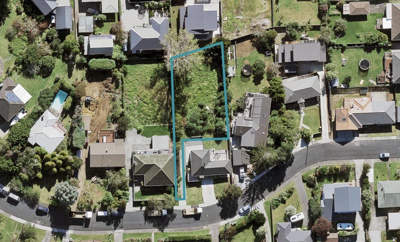 5B Murray Road, Te Atatu Peninsula, Auckland - Carousel 1
