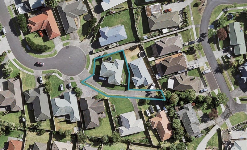 64 Bellville Drive, Clendon Park, Auckland - Carousel 1