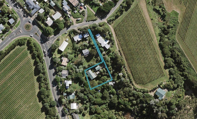 232 Wilma Road, Surfdale, Waiheke Island - Carousel 1