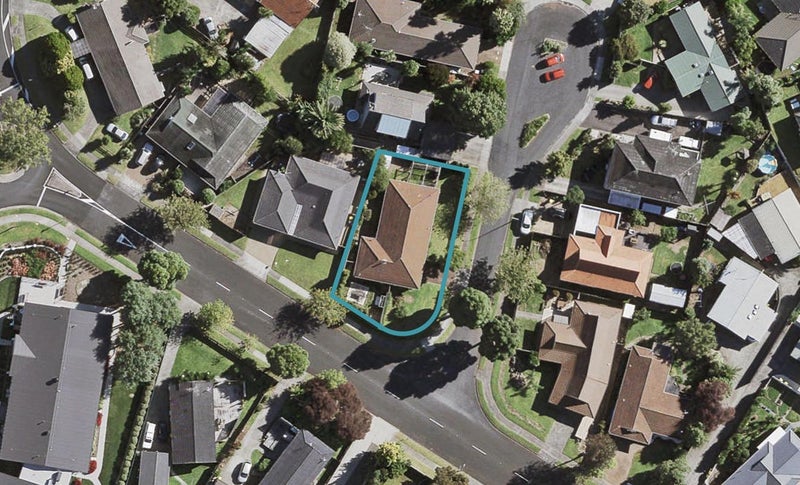 2 Prestwick Place, Wattle Downs, Auckland - Carousel 1