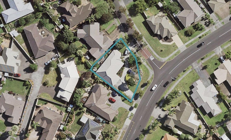 2 Linicro Place, Wattle Downs, Auckland - Carousel 1