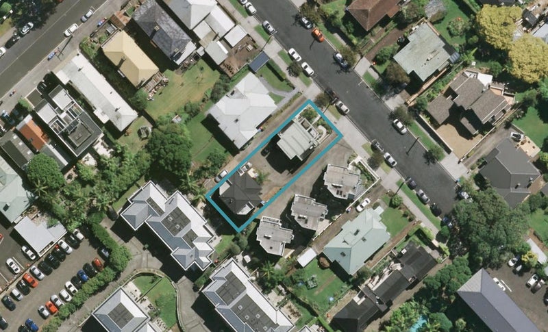 1/3 Lauriston Avenue, Remuera, Auckland - Carousel 1