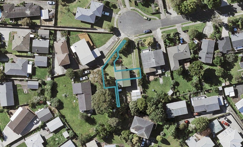9B Beldon Place, Pakuranga Heights, Auckland - Carousel 1