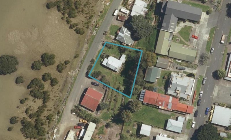 12 Russell Esplanade, Rawene, Kaikohe - Carousel 1