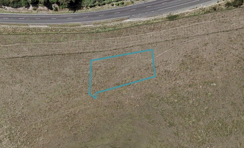 10 Tupai Place, Poraiti, Napier - Carousel 1
