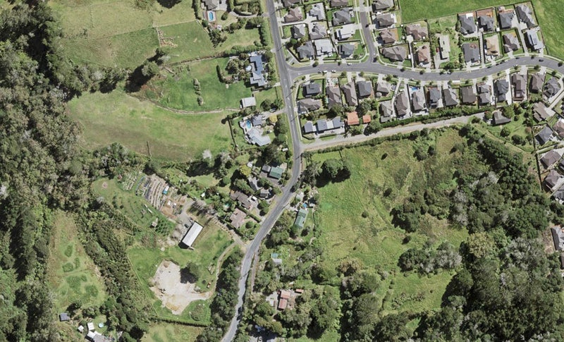 155 Simpson Road, Henderson Valley, Auckland - Carousel 1