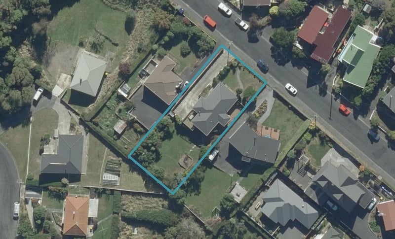 15 Scobie Road, Waverley, Dunedin - Carousel 1