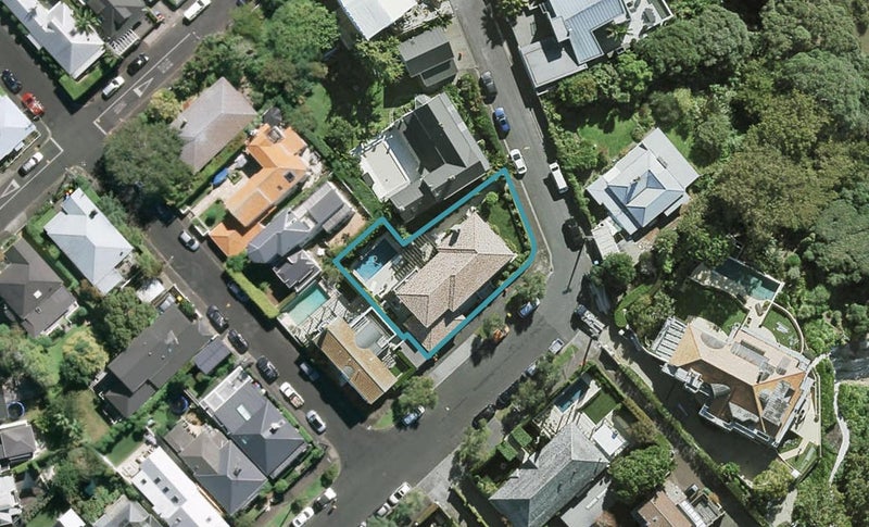 2 Tohunga Crescent, Parnell, Auckland - Carousel 1