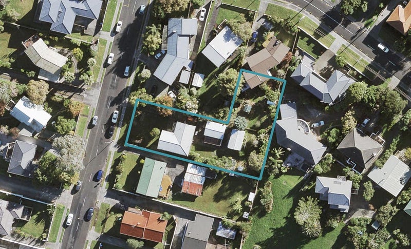 22 Canberra Avenue, Lynfield, Auckland - Carousel 1