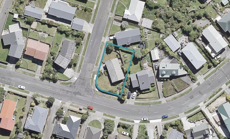 37 Wattle Grove, Maungaraki, Lower Hutt - Carousel 1