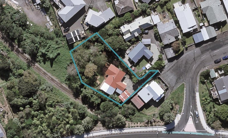 1A Ngaio Street, Strandon, New Plymouth - Carousel 1
