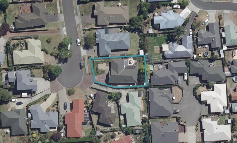 9 Chapel Hill, Rototuna, Hamilton - Carousel 1