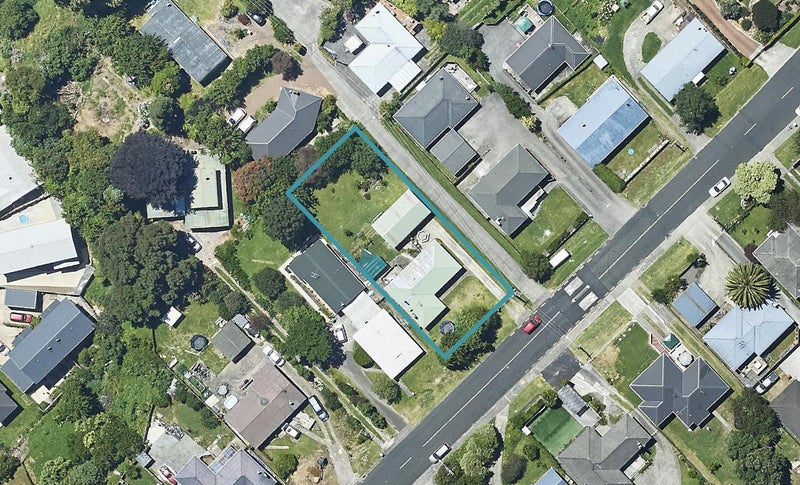 61 Watling Street, Gate Pa, Tauranga - Carousel 1