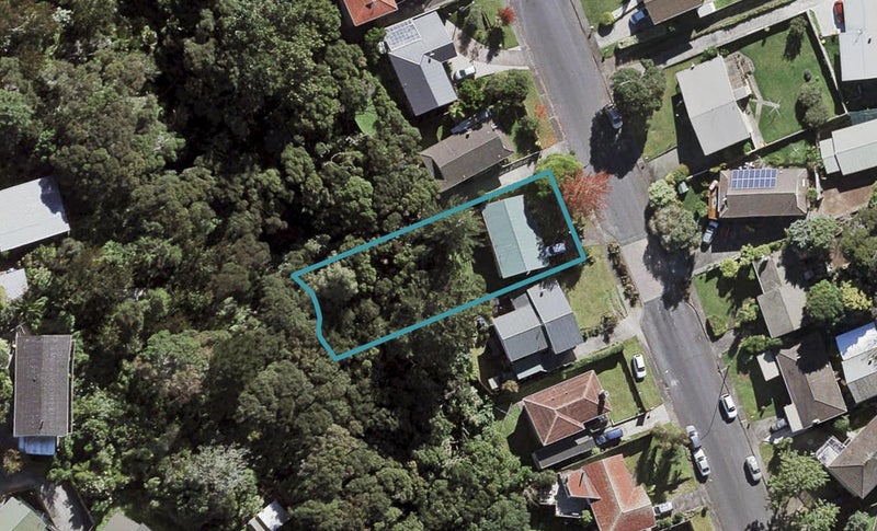 47 Easton Park Parade, Glenfield, Auckland - Carousel 1