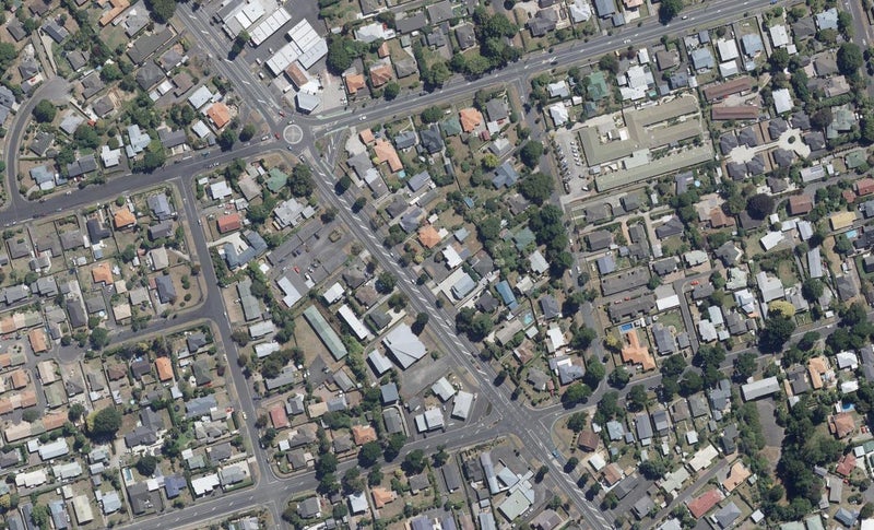 82 Grey Street, Hamilton East, Hamilton - Carousel 1
