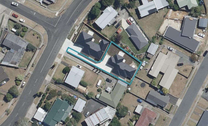 8B Cowley Drive, Temple View, Hamilton - Carousel 1