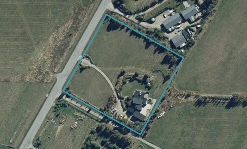 21 Lachlan Avenue, Wanaka - Carousel 1