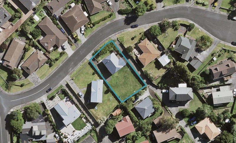 9 Miriam Corban Heights, Henderson, Auckland - Carousel 1