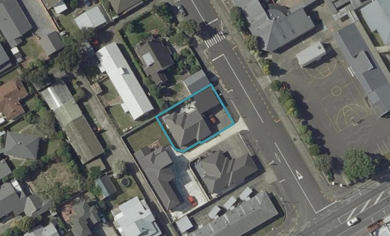 5 Aroha Street, Takaro, Palmerston North - Carousel 1