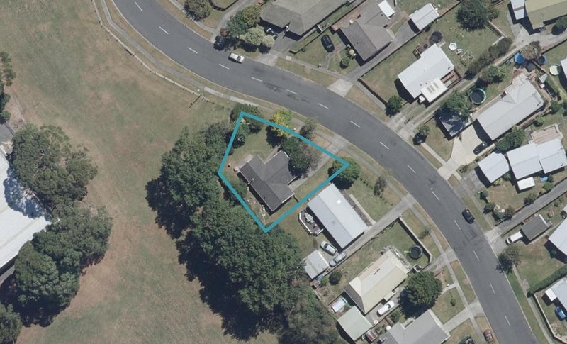 50 Garland Drive, St Andrews, Hamilton - Carousel 1