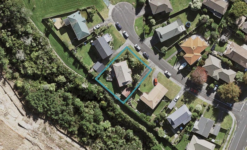 8 Rook Place, Unsworth Heights, Auckland - Carousel 1
