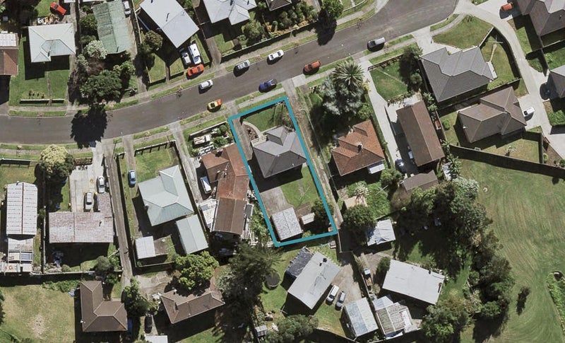 17 Lachlan Place, Favona, Auckland - Carousel 1