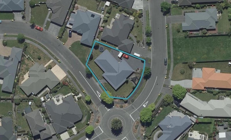 2 Montego Close, Shirley, Christchurch - Carousel 1