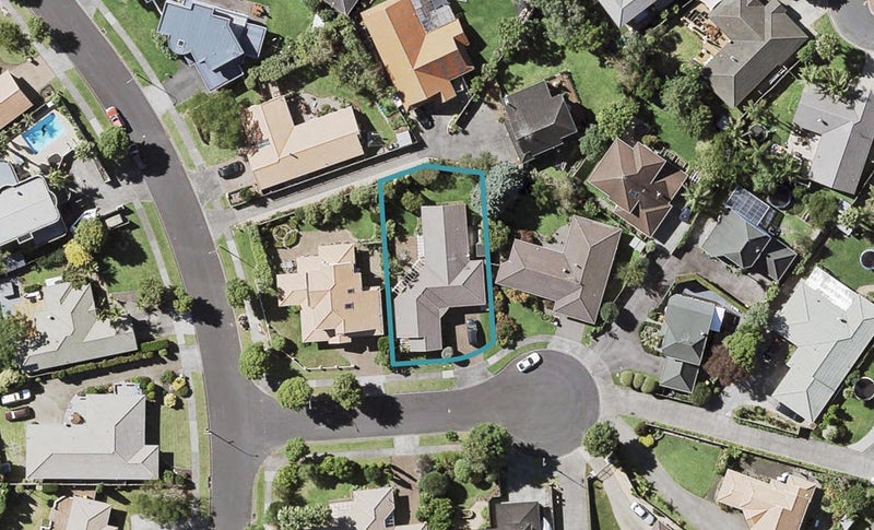 6 Mt Blanc Place, Northpark, Auckland - Carousel 1