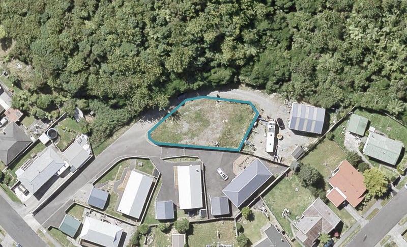 39E Castlerea Street, Wainuiomata, Lower Hutt - Carousel 1